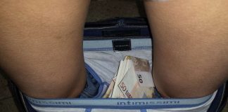 Soldi nelle mutande
