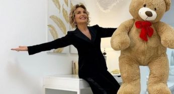 Barbara D’Urso presenta su Instagram il suo fidanzato. Gli haters la attaccano, augurandole bassi ascolti
