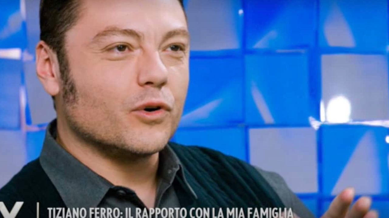 Tiziano Ferro a Verissimo