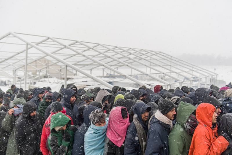 migranti sulla rotta balcanica nel gelo bosniaco