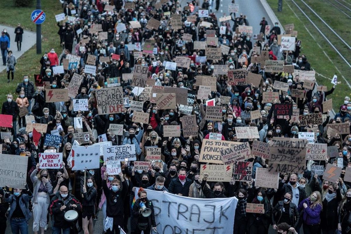 proteste divieto aborto polonia