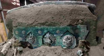 Grande scoperta a Pompei: a villa di Civita Giuliana è stato ritrovato un carro da parata nuziale a tema erotico