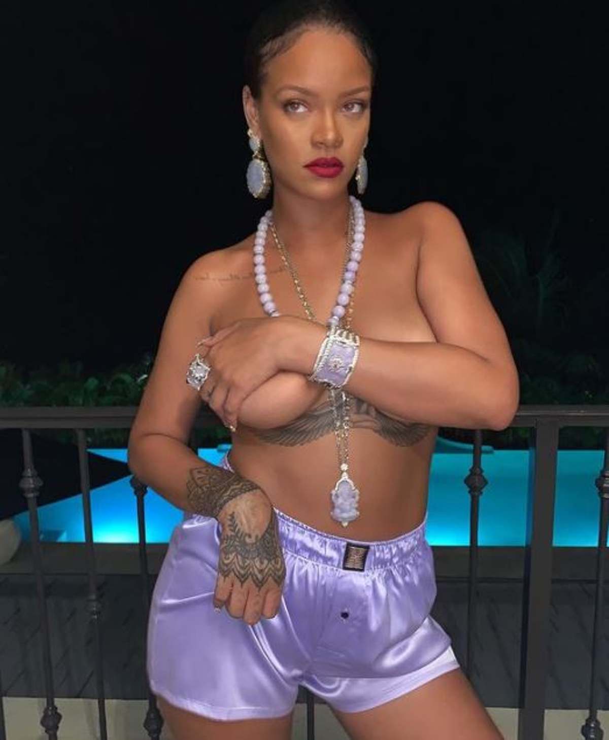 Rihanna Ganesh India polemica