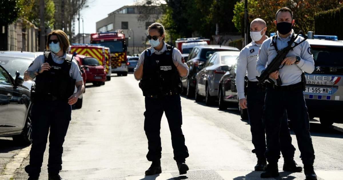 poliziotta accoltellata francia