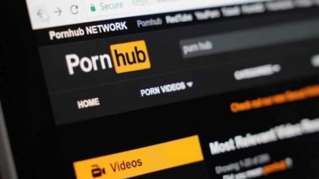 PornHub sotto processo