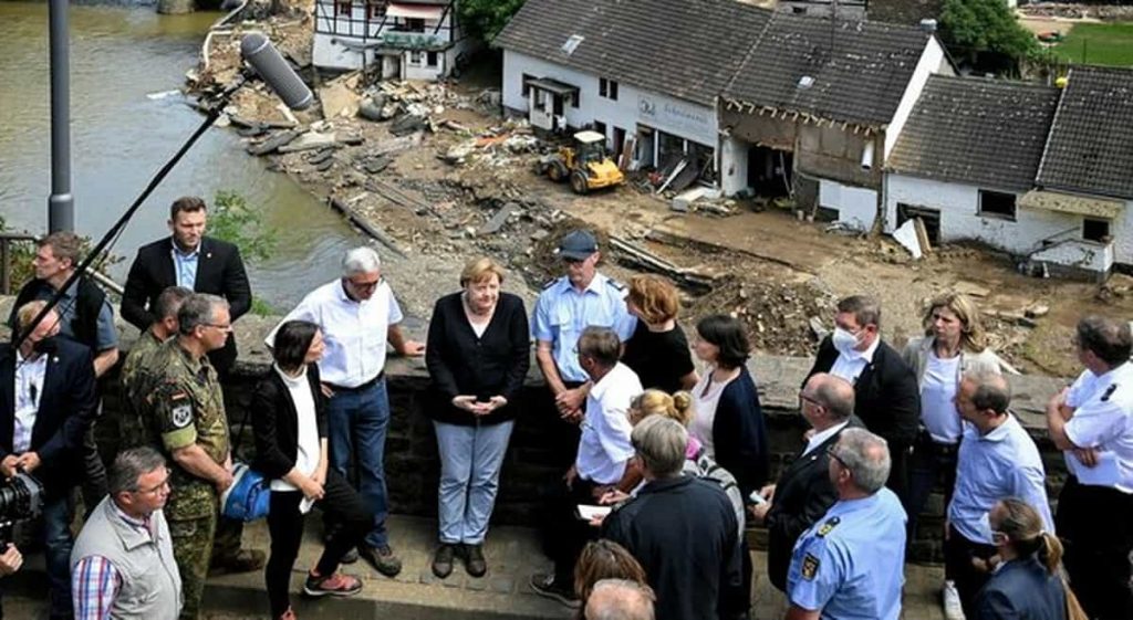 Merkel sui luoghi del disastro