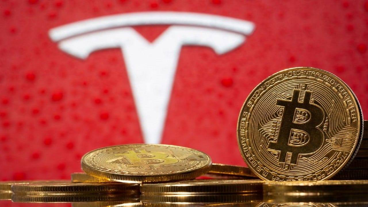 bitcoin tesla rialzo