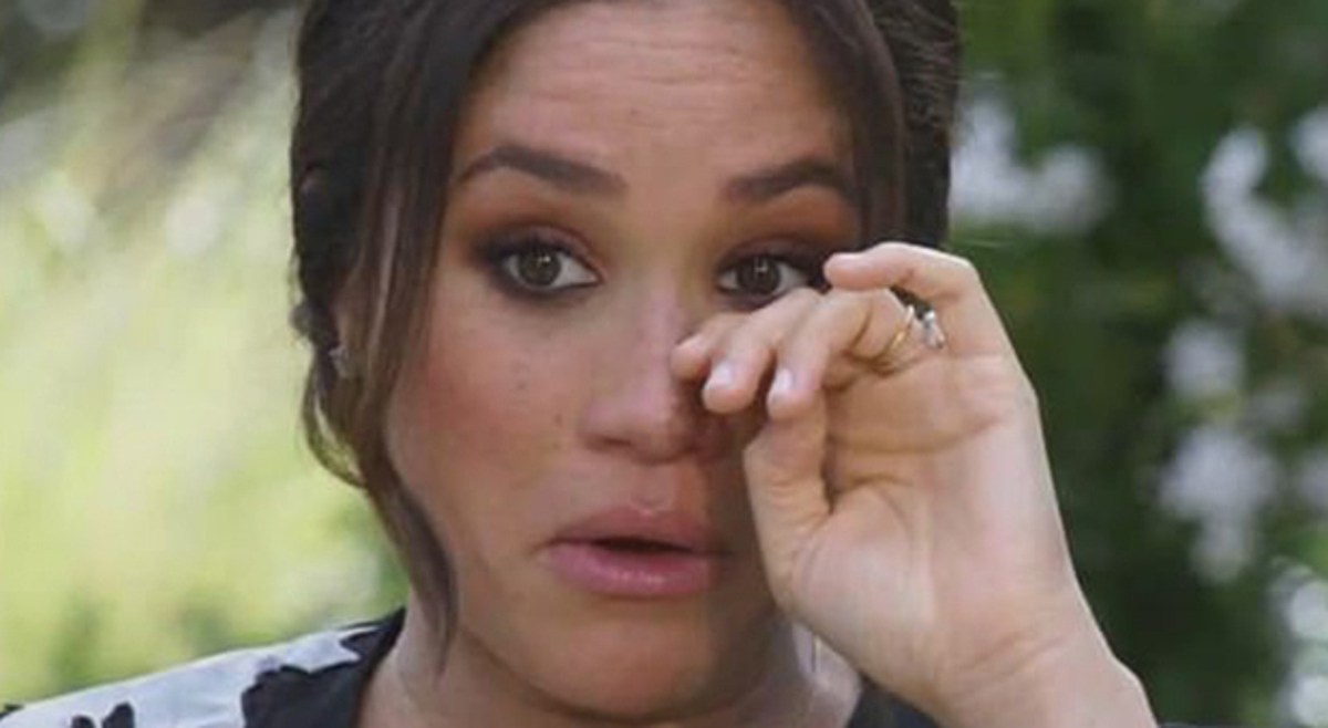 Meghan Markle piange