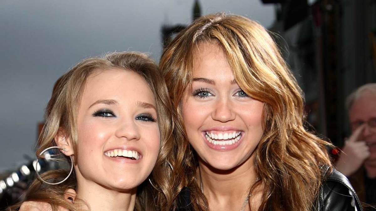 Emily Osment Miley Cyrus
