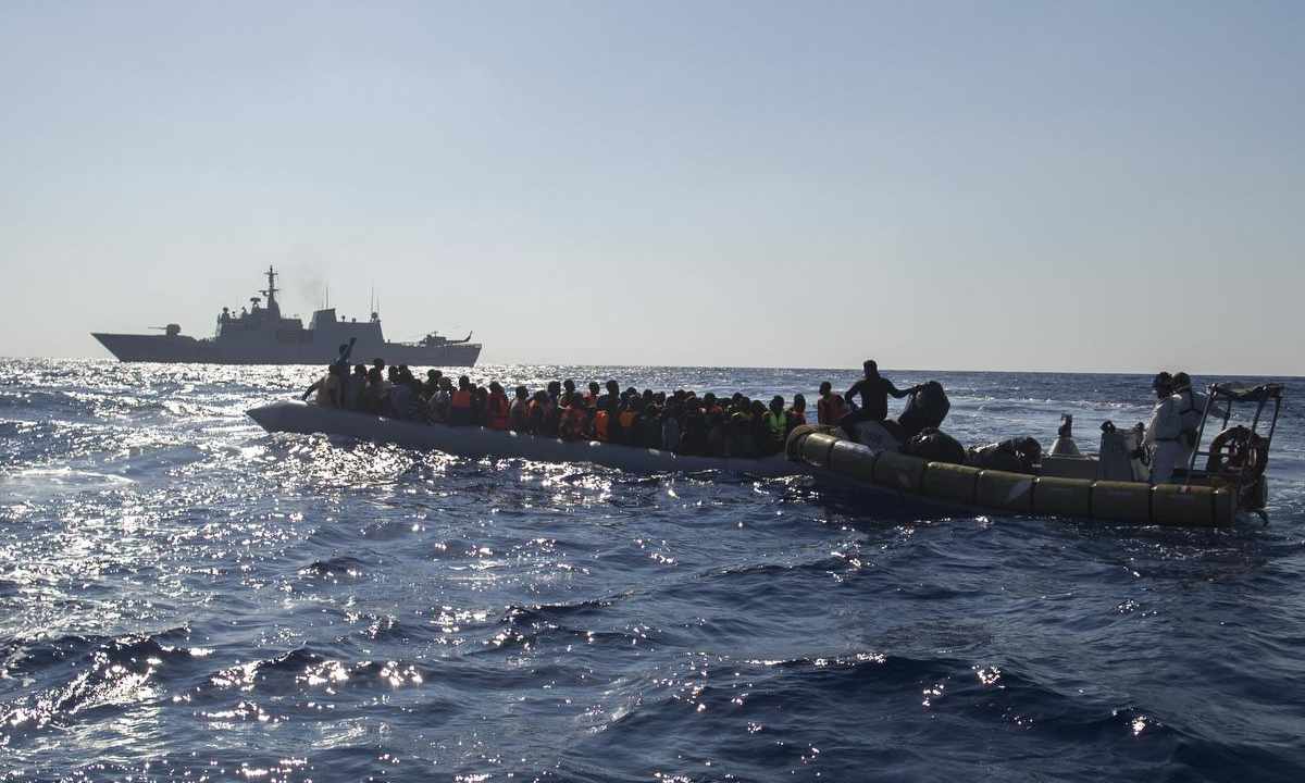 Migranti in mare