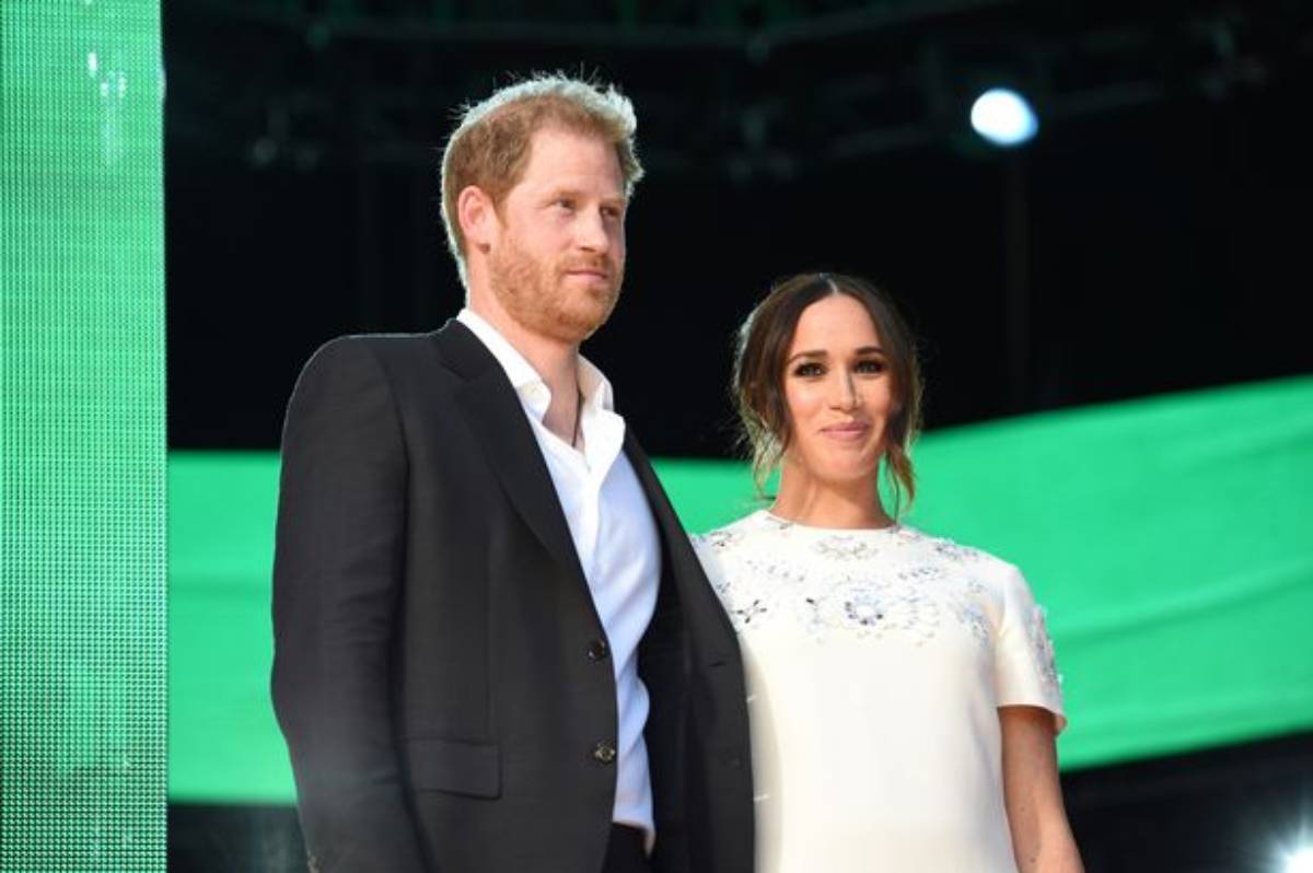 meghan harry william kate hashtag instagram