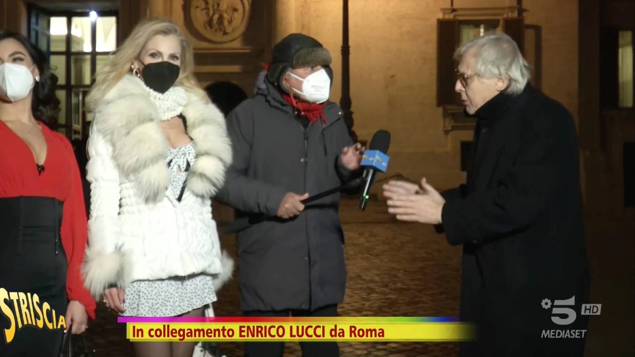 “Non mi rompere i cog**oni”: Vittorio Sgarbi sbrocca durante la diretta quirinalizia di Striscia