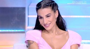 Isola dei Famosi, Patrizia Bonetti torna a casa dal suo amato: le prime immagini – tra i due una grande differenza d’età