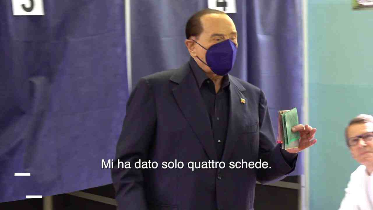 berlusconi-gaffe-scheda