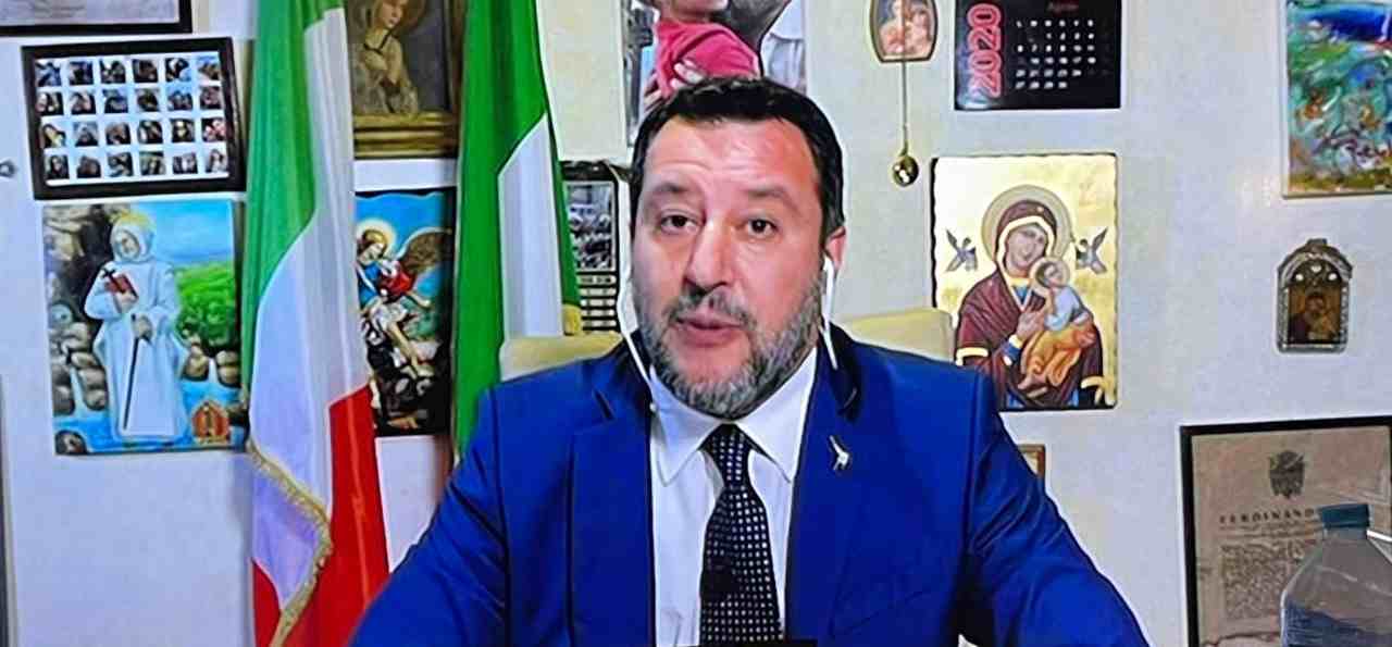 salvini-rai-2-comizio-santini