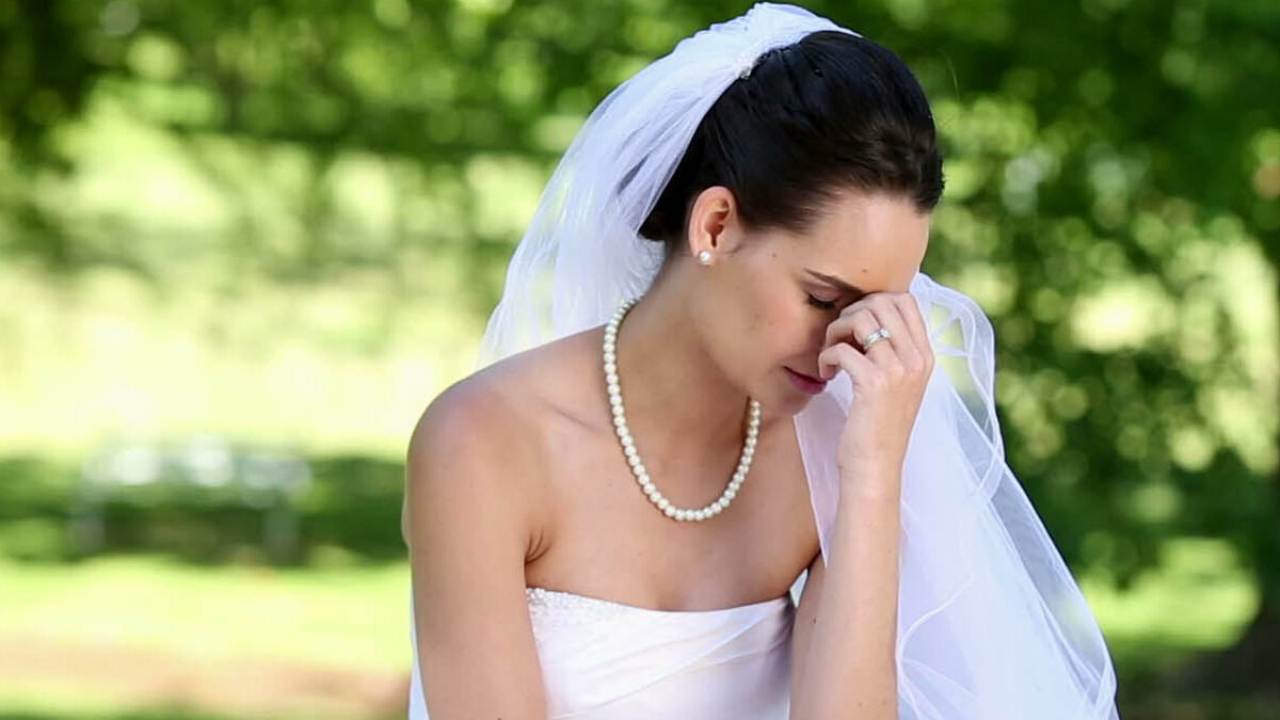 Sposa abbandonata sull'altare