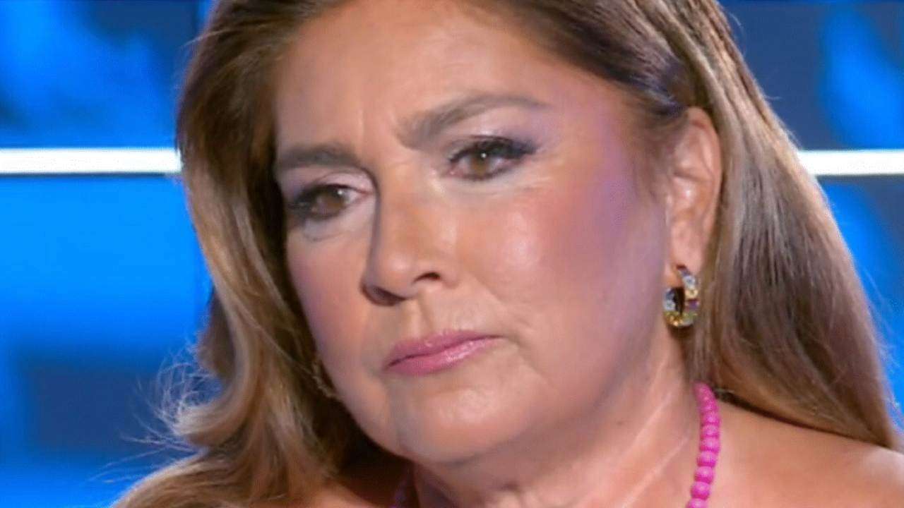 Romina Carrisi in lacrime luto - PeriodicoItaliano