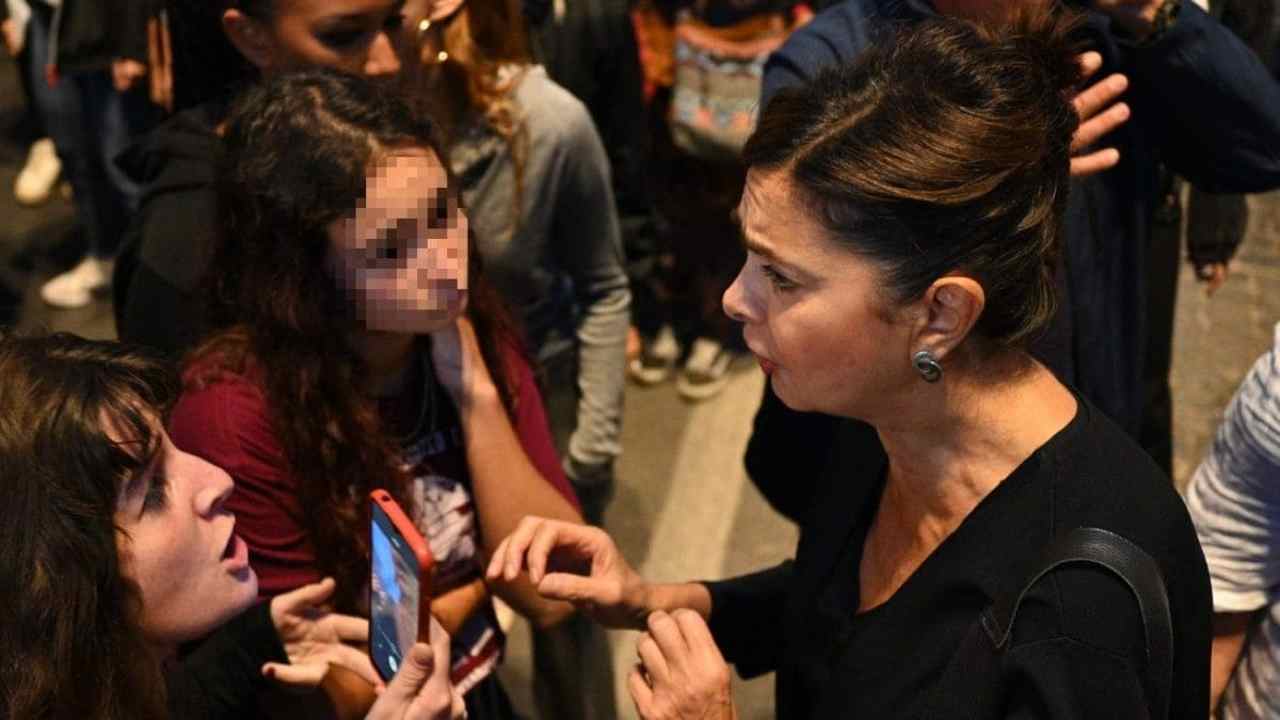 boldrini-contestata-studentesse