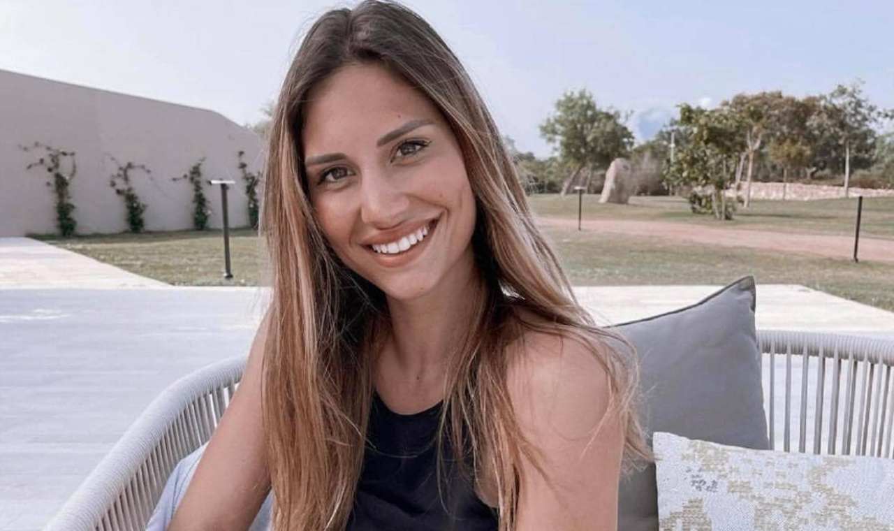 Beatrice Valli ha mentito a tutti | è veramente incinta? Beccata mentre ...