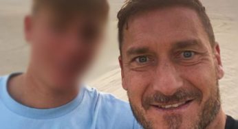 Francesco Totti, qualche kg di troppo e gli hater attaccano: “Le borsette di Ilary…”